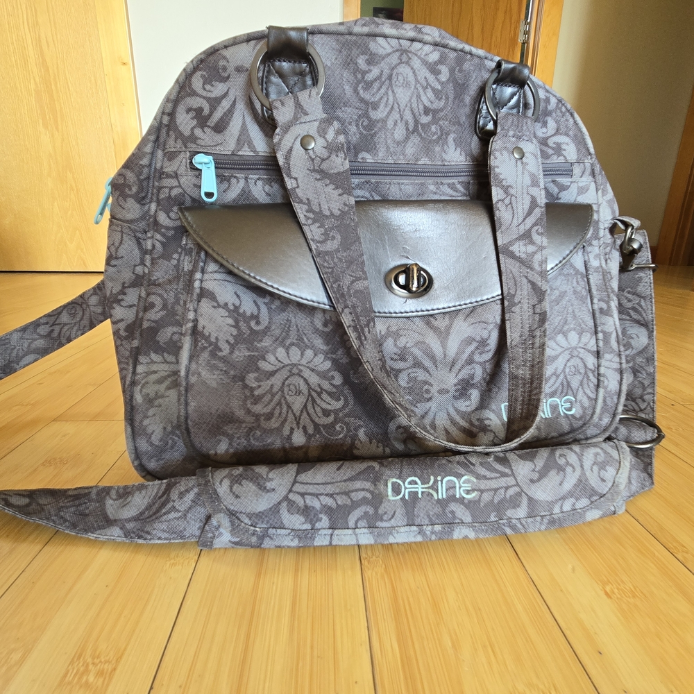 Dakine Gray Floral Women's Travel Bag